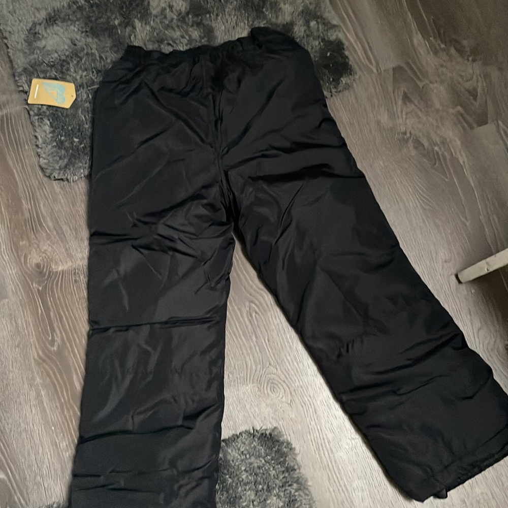 Brand New!!!!!!! Therabouts snow pants